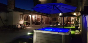 Гостиница Rooms & Apartment STELIO  Лoбoрикa